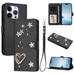 غطاء هاتف من الجلد النباتي مزدوج الطبقة مزين بقلوب وزهور مع حزام معصم ZS01، لهواتف iPhone 16 Pro، iPhone 16 Plus، iPhone 16، iPhone 15 Pro Max، iPhone 15 Pro، iPhone 15 Plus