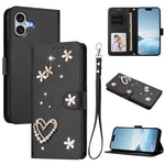 غطاء هاتف من الجلد النباتي مزدوج الطبقة مزين بقلوب وزهور مع حزام معصم ZS01، لهواتف iPhone 16 Pro، iPhone 16 Plus، iPhone 16، iPhone 15 Pro Max، iPhone 15 Pro، iPhone 15 Plus