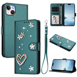 غطاء هاتف من الجلد النباتي مزدوج الطبقة مزين بقلوب وزهور مع حزام معصم ZS01، لهواتف iPhone 16 Pro، iPhone 16 Plus، iPhone 16، iPhone 15 Pro Max، iPhone 15 Pro، iPhone 15 Plus