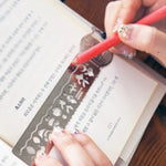 5 قطع من علامات الكتب المعدنية الرقيقة بنمط مجوف، مسطرة شريط علامات كتب فائقة النحافة للمدرسة والمكتب، تسليم بنمط عشوائي، علامة كتاب 6