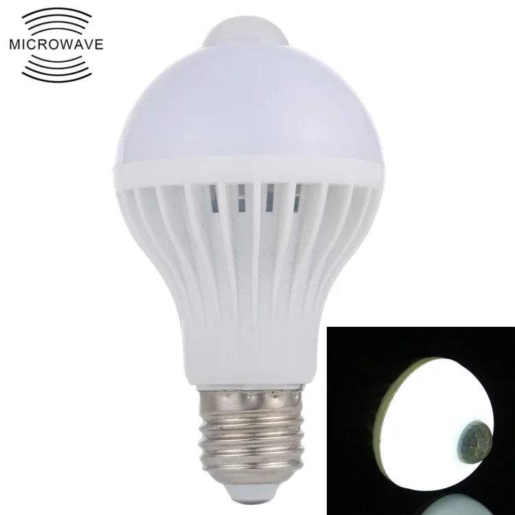 لمبة LED E27 7W مع 16 مصباح SMD 5730 450LM مع حساس حركة بالأشعة تحت الحمراء، مدى الاستشعار: 4-6 أمتار، AC 220V، E27 7W ضوء أبيض