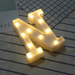 إضاءة عطلات LED دافئة بيضاء تعمل بالبطارية، للوقوف أو التعليق، A، N، B، O، C، P، D، Q، E، R، F، G، T، U، V، I، W، J، K، X، L، M، Z