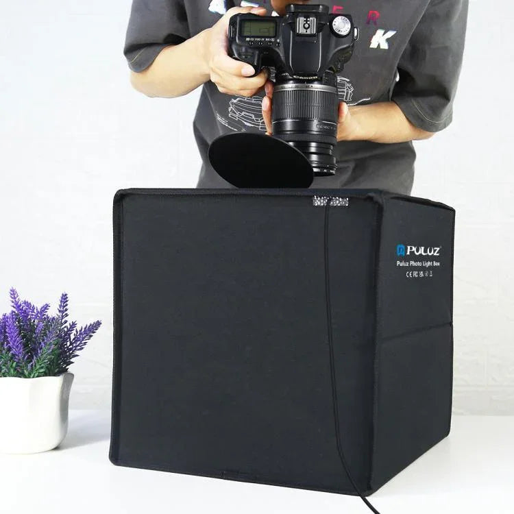 PULUZ مجموعة خيمة تصوير استوديو إضاءة مع ضوء حلقي قابل للطي بحجم 30 سم مع 6 خلفيات ألوان (أسود / أبيض / برتقالي / أحمر / أخضر / أزرق)، صندوق أسود بحجم 30 سم