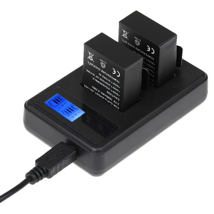 شاحن بطاريتين بشاشة LCD موديل GP158-B لكاميرات GoPro HERO3+ /3 (AHDBT-301, AHDBT-302)، يعرض سعة الشحن، لكاميرات GoPro HERO3+ /3