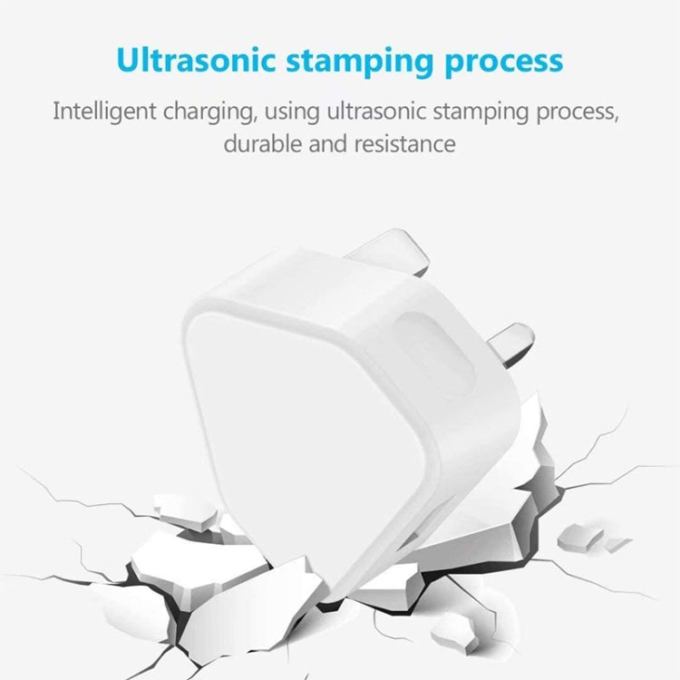 محول شاحن USB 5V / 1A (بقابس المملكة المتحدة) لأجهزة iPhone وGalaxy وHuawei وXiaomi وLG وHTC وغيرها من الهواتف الذكية والأجهزة القابلة لإعادة الشحن