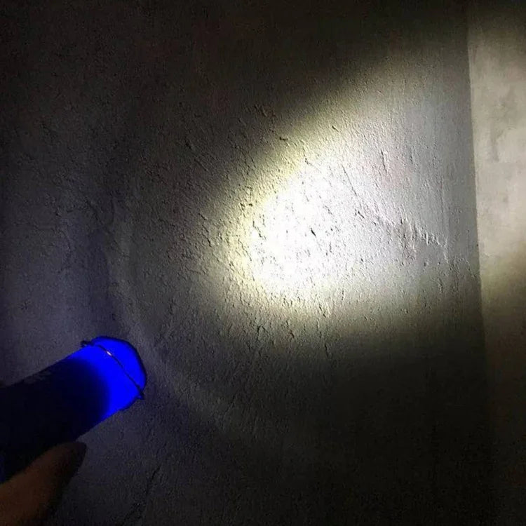 مصباح يدوي LED للتخييم، مصباح ألومنيوم عملي فائق السطوع مع مصباح تلسكوبي ومشبك