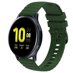 سوار ساعة سيليكون بلون صلب بنمط نقاط متموجة بعرض 20مم، لساعات Samsung Galaxy Watch 4 Classic بمقاس 42مم، و Samsung Galaxy Watch 4 Classic بمقاس 46مم، و Samsung Galaxy Watch Active 2 بمقاس 40مم، و Samsung Galaxy Watch Active 2 بمقاس 44مم