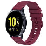 سوار ساعة سيليكون بلون صلب بنمط نقاط متموجة بعرض 20مم، لساعات Samsung Galaxy Watch 4 Classic بمقاس 42مم، و Samsung Galaxy Watch 4 Classic بمقاس 46مم، و Samsung Galaxy Watch Active 2 بمقاس 40مم، و Samsung Galaxy Watch Active 2 بمقاس 44مم