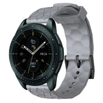 سوار ساعة سيليكون بلون صلب بنمط كرة القدم مقاس 20مم، لساعات Samsung Galaxy Watch Active 2 مقاس 44مم، لساعات Samsung Galaxy Watch مقاس 42مم