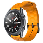 سوار ساعة سيليكون بلون صلب بنمط كرة القدم مقاس 22مم، لساعات Samsung Galaxy Watch3 مقاس 45مم، لساعات Samsung Galaxy Watch مقاس 46مم، لساعات Samsung Gear S3 Classic، لساعات Samsung Gear S3 Frontier