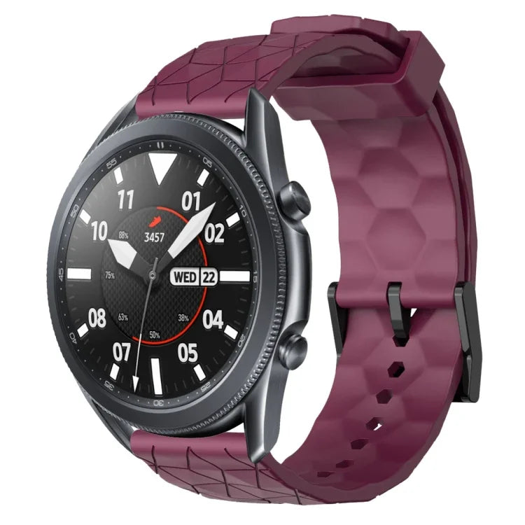 سوار ساعة سيليكون بلون صلب بنمط كرة القدم مقاس 22مم، لساعات Samsung Galaxy Watch3 مقاس 45مم، لساعات Samsung Galaxy Watch مقاس 46مم، لساعات Samsung Gear S3 Classic، لساعات Samsung Gear S3 Frontier