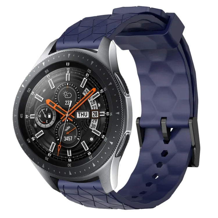 سوار ساعة سيليكون بلون صلب بنمط كرة القدم مقاس 22مم، لساعات Samsung Galaxy Watch3 مقاس 45مم، لساعات Samsung Galaxy Watch مقاس 46مم، لساعات Samsung Gear S3 Classic، لساعات Samsung Gear S3 Frontier