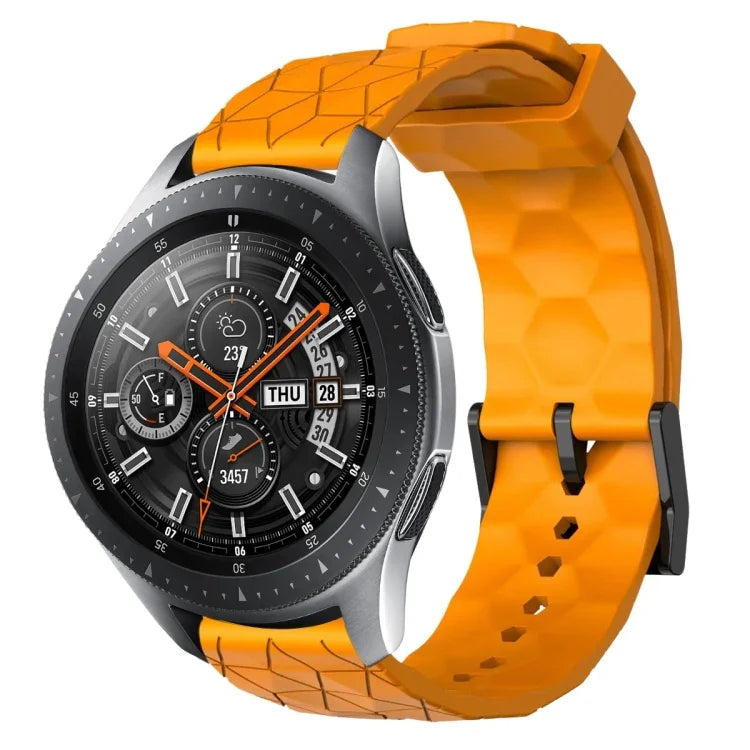 سوار ساعة سيليكون بلون صلب بنمط كرة القدم مقاس 22مم، لساعات Samsung Galaxy Watch3 مقاس 45مم، لساعات Samsung Galaxy Watch مقاس 46مم، لساعات Samsung Gear S3 Classic، لساعات Samsung Gear S3 Frontier
