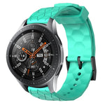 سوار ساعة سيليكون بلون صلب بنمط كرة القدم مقاس 22مم، لساعات Samsung Galaxy Watch3 مقاس 45مم، لساعات Samsung Galaxy Watch مقاس 46مم، لساعات Samsung Gear S3 Classic، لساعات Samsung Gear S3 Frontier
