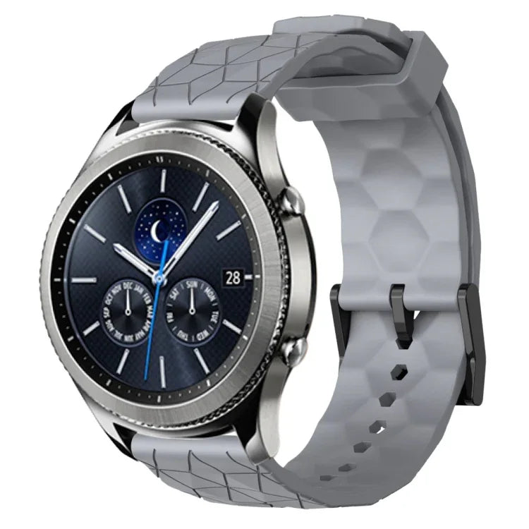 سوار ساعة سيليكون بلون صلب بنمط كرة القدم مقاس 22مم، لساعات Samsung Galaxy Watch3 مقاس 45مم، لساعات Samsung Galaxy Watch مقاس 46مم، لساعات Samsung Gear S3 Classic، لساعات Samsung Gear S3 Frontier