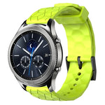 سوار ساعة سيليكون بلون صلب بنمط كرة القدم مقاس 22مم، لساعات Samsung Galaxy Watch3 مقاس 45مم، لساعات Samsung Galaxy Watch مقاس 46مم، لساعات Samsung Gear S3 Classic، لساعات Samsung Gear S3 Frontier