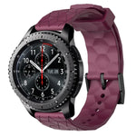 سوار ساعة سيليكون بلون صلب بنمط كرة القدم مقاس 22مم، لساعات Samsung Galaxy Watch3 مقاس 45مم، لساعات Samsung Galaxy Watch مقاس 46مم، لساعات Samsung Gear S3 Classic، لساعات Samsung Gear S3 Frontier