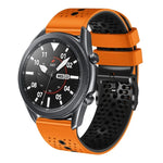 سوار ساعة سيليكون مثقوب بلونين بعرض 22مم، لساعات Samsung Galaxy Watch3 بمقاس 45مم، و Samsung Galaxy Watch بمقاس 46مم، و Samsung Gear S3 Classic، و Samsung Gear S3 Frontier