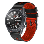 سوار ساعة سيليكون مثقوب بلونين بعرض 22مم، لساعات Samsung Galaxy Watch3 بمقاس 45مم، و Samsung Galaxy Watch بمقاس 46مم، و Samsung Gear S3 Classic، و Samsung Gear S3 Frontier