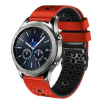 سوار ساعة سيليكون مثقوب بلونين بعرض 22مم، لساعات Samsung Galaxy Watch3 بمقاس 45مم، و Samsung Galaxy Watch بمقاس 46مم، و Samsung Gear S3 Classic، و Samsung Gear S3 Frontier