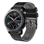 سوار ساعة سيليكون مثقوب بلونين بعرض 22مم، لساعات Samsung Galaxy Watch3 بمقاس 45مم، و Samsung Galaxy Watch بمقاس 46مم، و Samsung Gear S3 Classic، و Samsung Gear S3 Frontier