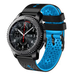 سوار ساعة سيليكون مثقوب بلونين بعرض 22مم، لساعات Samsung Galaxy Watch3 بمقاس 45مم، و Samsung Galaxy Watch بمقاس 46مم، و Samsung Gear S3 Classic، و Samsung Gear S3 Frontier