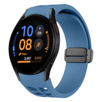 سوار ساعة سيليكون بقفل أسود قابل للطي مغناطيسي من Richard، لساعة Samsung Galaxy Watch FE مقاس 40 مم، لساعة Samsung Galaxy Watch 7 مقاس 40 / 44 مم، لساعة Samsung Galaxy Watch 6 Classic مقاس 43 / 47 مم