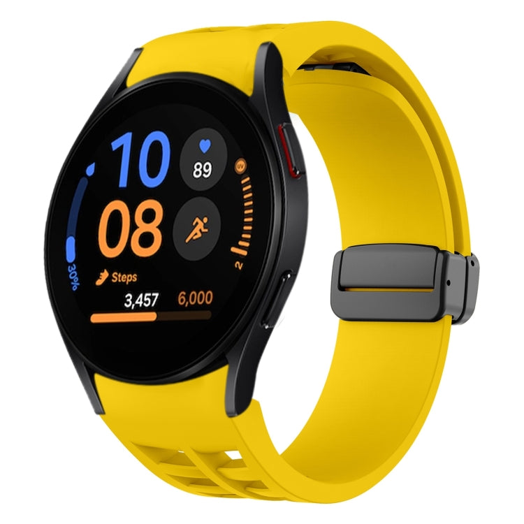 سوار ساعة سيليكون بقفل أسود قابل للطي مغناطيسي من Richard، لساعة Samsung Galaxy Watch FE مقاس 40 مم، لساعة Samsung Galaxy Watch 7 مقاس 40 / 44 مم، لساعة Samsung Galaxy Watch 6 Classic مقاس 43 / 47 مم