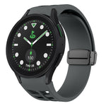 سوار ساعة سيليكون بقفل أسود قابل للطي مغناطيسي من Richard، لساعة Samsung Galaxy Watch 6 مقاس 40 / 44 مم، لساعة Samsung Galaxy Watch 5 Pro إصدار الغولف، لساعة Samsung Galaxy Watch 5 إصدار الغولف