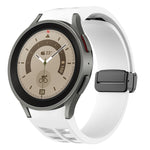 سوار ساعة سيليكون بقفل أسود قابل للطي مغناطيسي من Richard، لساعة Samsung Galaxy Watch 5 مقاس 40 / 44 مم، لساعة Samsung Galaxy Watch 5 Pro مقاس 45 مم، لساعة Samsung Galaxy Watch 4 مقاس 40 / 44 مم