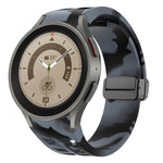 سوار ساعة سيليكون بقفل أسود قابل للطي مغناطيسي من Richard، لساعة Samsung Galaxy Watch 5 مقاس 40 / 44 مم، لساعة Samsung Galaxy Watch 5 Pro مقاس 45 مم، لساعة Samsung Galaxy Watch 4 مقاس 40 / 44 مم
