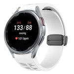 سوار ساعة سيليكون بقفل أسود قابل للطي مغناطيسي من Richard، لساعة Samsung Galaxy Watch FE مقاس 40 مم، لساعة Samsung Galaxy Watch 7 مقاس 40 / 44 مم، لساعة Samsung Galaxy Watch 6 Classic مقاس 43 / 47 مم