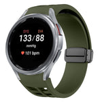 سوار ساعة سيليكون بقفل أسود قابل للطي مغناطيسي من Richard، لساعة Samsung Galaxy Watch FE مقاس 40 مم، لساعة Samsung Galaxy Watch 7 مقاس 40 / 44 مم، لساعة Samsung Galaxy Watch 6 Classic مقاس 43 / 47 مم