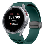 سوار ساعة سيليكون بقفل أسود قابل للطي مغناطيسي من Richard، لساعة Samsung Galaxy Watch FE مقاس 40 مم، لساعة Samsung Galaxy Watch 7 مقاس 40 / 44 مم، لساعة Samsung Galaxy Watch 6 Classic مقاس 43 / 47 مم