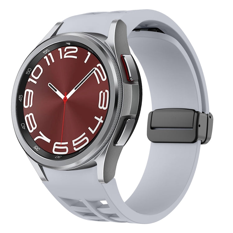 سوار ساعة سيليكون بقفل أسود قابل للطي مغناطيسي من Richard، لساعة Samsung Galaxy Watch FE مقاس 40 مم، لساعة Samsung Galaxy Watch 7 مقاس 40 / 44 مم، لساعة Samsung Galaxy Watch 6 Classic مقاس 43 / 47 مم