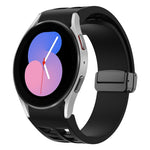 سوار ساعة سيليكون بقفل أسود قابل للطي مغناطيسي من Richard، لساعة Samsung Galaxy Watch 5 مقاس 40 / 44 مم، لساعة Samsung Galaxy Watch 5 Pro مقاس 45 مم، لساعة Samsung Galaxy Watch 4 مقاس 40 / 44 مم