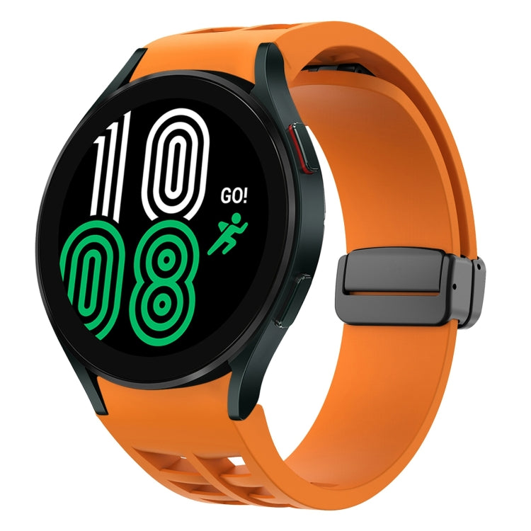 سوار ساعة سيليكون بقفل أسود قابل للطي مغناطيسي من Richard، لساعة Samsung Galaxy Watch 5 مقاس 40 / 44 مم، لساعة Samsung Galaxy Watch 5 Pro مقاس 45 مم، لساعة Samsung Galaxy Watch 4 مقاس 40 / 44 مم
