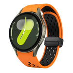 سوار ساعة سيليكون بمشبك أسود قابل للطي مغناطيسي بلونين، لساعات Samsung Galaxy Watch 7 40 / 44مم، لساعات Samsung Galaxy Watch 5 40 / 44مم، لساعات Samsung Galaxy Watch 4 40 / 44مم، لساعات Samsung Galaxy Watch 4 Classic 42 / 46مم