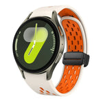 سوار ساعة سيليكون بمشبك أسود قابل للطي مغناطيسي بلونين، لساعات Samsung Galaxy Watch 7 40 / 44مم، لساعات Samsung Galaxy Watch 5 40 / 44مم، لساعات Samsung Galaxy Watch 4 40 / 44مم، لساعات Samsung Galaxy Watch 4 Classic 42 / 46مم