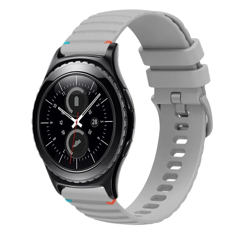 سوار ساعة سيليكون 20مم بنمط منقط ومموج مخيط، لساعات Samsung Galaxy Watch 42مم، لساعات Samsung Gear S2 Classic