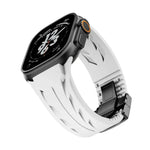 سوار ساعة من السيليكون مع إبزيم فراشة أسود من الفولاذ المقاوم للصدأ Tailor، لساعات Apple Watch مقاسات 44مم / 45مم / 46مم / 49مم