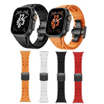 سوار ساعة من السيليكون مع إبزيم فراشة أسود من الفولاذ المقاوم للصدأ Tailor، لساعات Apple Watch مقاسات 44مم / 45مم / 46مم / 49مم