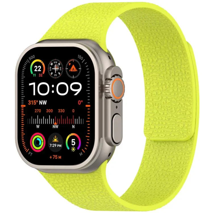 سوار ساعة سيليكون مغناطيسي بنقشة قشرة الليتشي، لساعات Apple Watch مقاسات 46مم / 49مم / 45مم / 44مم، لساعات Apple Watch مقاسات 42مم / 41مم / 40مم / 38مم