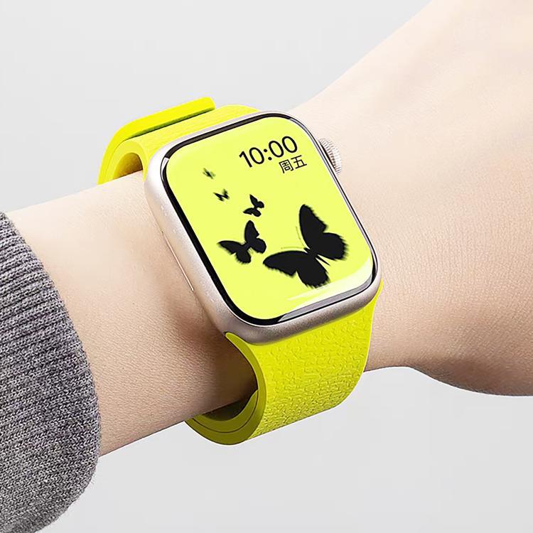 سوار ساعة سيليكون مغناطيسي بنقشة قشرة الليتشي، لساعات Apple Watch مقاسات 46مم / 49مم / 45مم / 44مم، لساعات Apple Watch مقاسات 42مم / 41مم / 40مم / 38مم