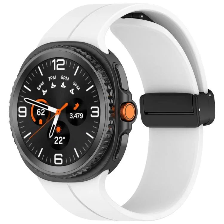 سوار ساعة سيليكون مع إبزيم مغناطيسي قابل للطي، لساعات Samsung Galaxy Watch8 / Watch8 Classic
