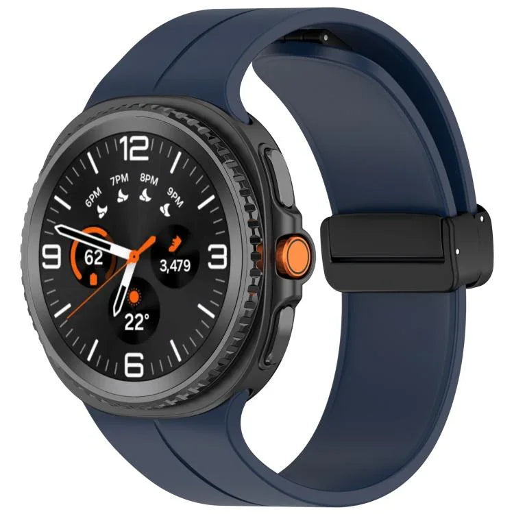 سوار ساعة سيليكون مع إبزيم مغناطيسي قابل للطي، لساعات Samsung Galaxy Watch8 / Watch8 Classic