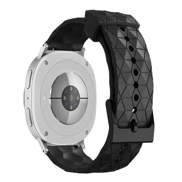 سوار ساعة سيليكون بلون صلب بنقشة كرة القدم، لساعات سامسونج جالاكسي ووتش8 / ووتش8 كلاسيك