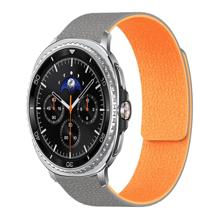 سوار ساعة سيليكون مغناطيسي ناعم بنقشة قشرة الليتشي، لساعات Samsung Galaxy Watch Ultra 47mm / Ultra 2025، وSamsung Galaxy Watch8 / 8 Classic