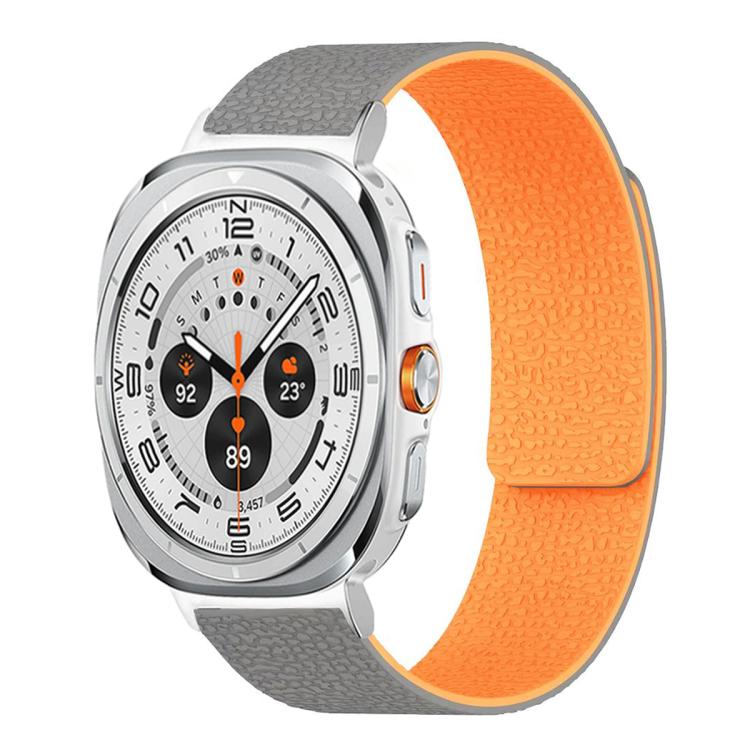 سوار ساعة سيليكون مغناطيسي ناعم بنقشة قشرة الليتشي، لساعات Samsung Galaxy Watch Ultra 47mm / Ultra 2025، وSamsung Galaxy Watch8 / 8 Classic