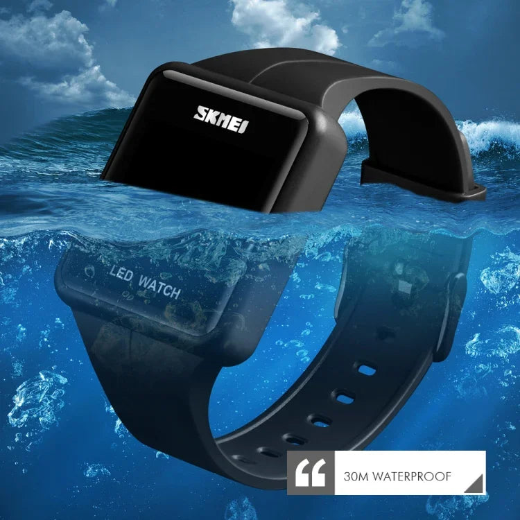 ساعة LED عصرية من SKMEI 1541 بموديل مربع للأزواج، مقاومة للماء، ساعة إلكترونية من السيليكون